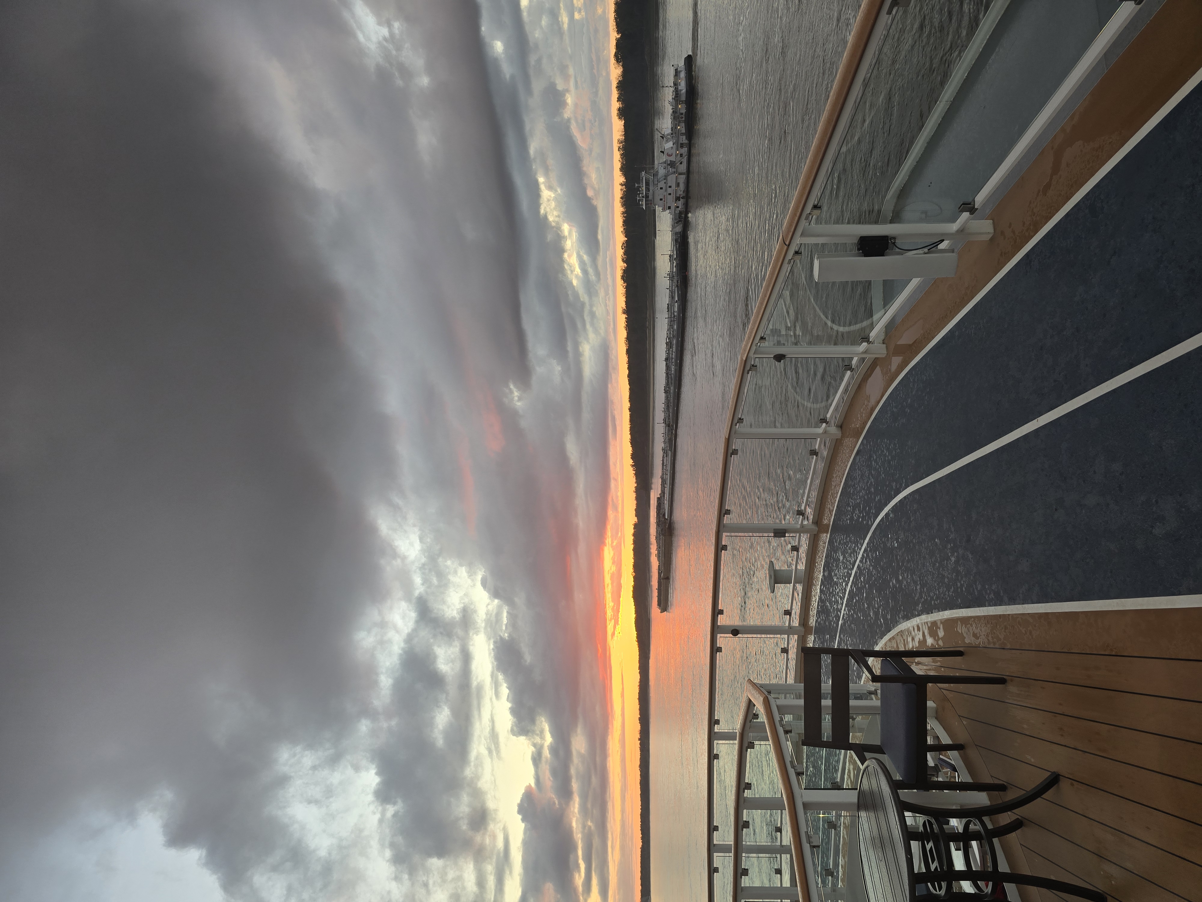 Cruise sunset